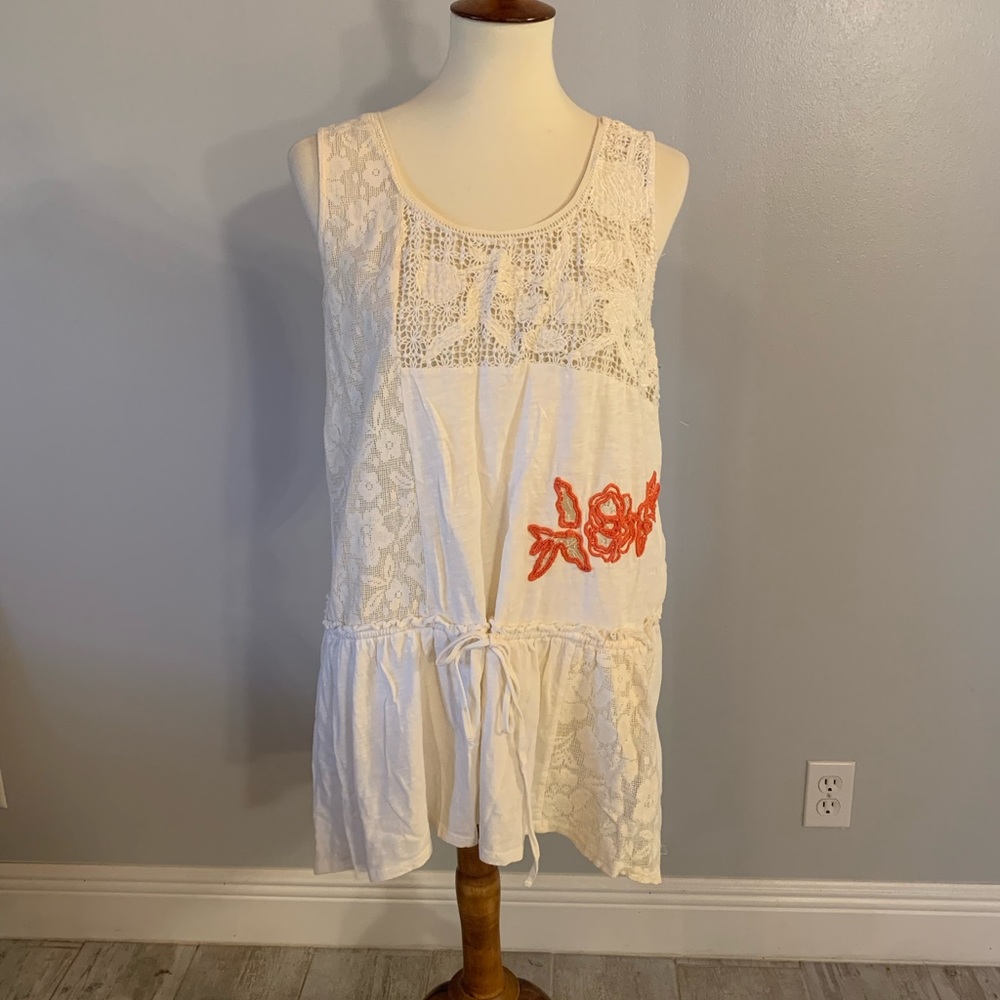 [Anthropologie] Cream Embroidered Blouse - Size Large